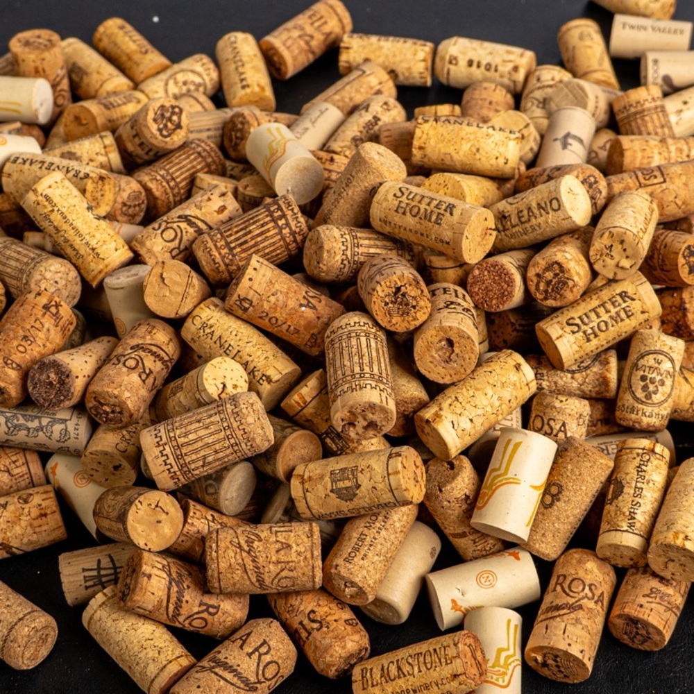 Assorted Wine Corks Collection approx 230 - Picture 4 of 9